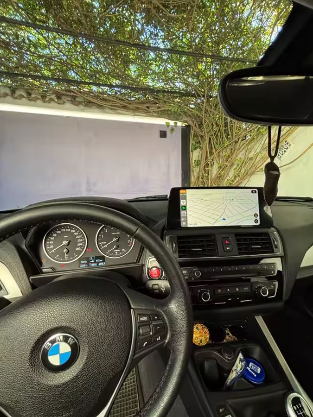 10,25-Zoll-Display im BMW F20/F30, Berlin