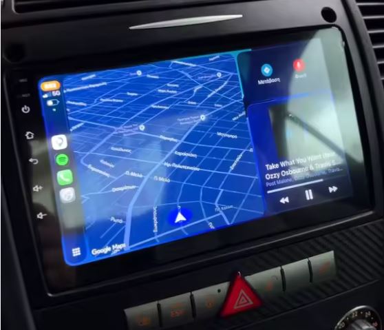 Android-Radio im Mercedes-Benz SLK R171 eingebaut, echtes Foto, Berlin