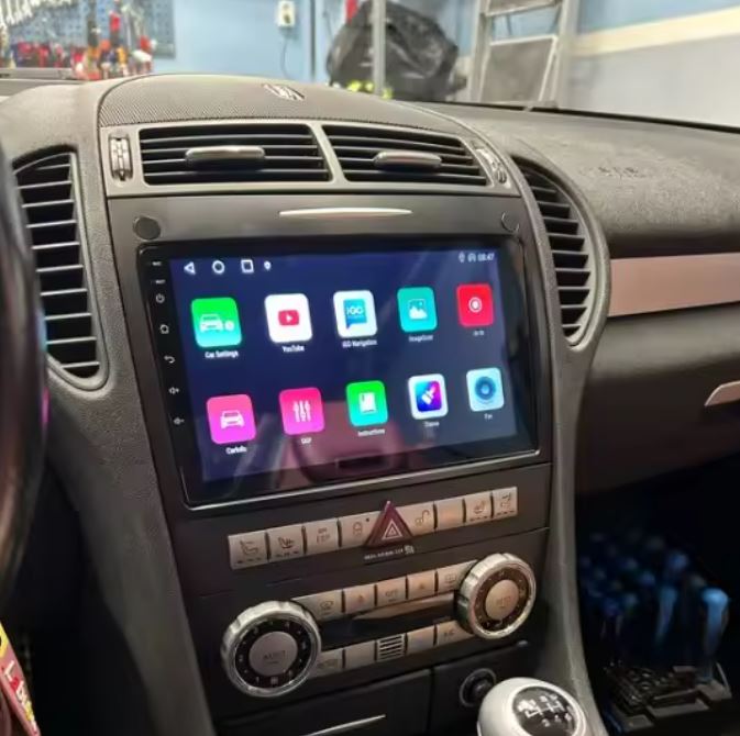 9-Zoll Android-Radio im Mercedes-Benz SLK R171, echtes Foto, Berlin