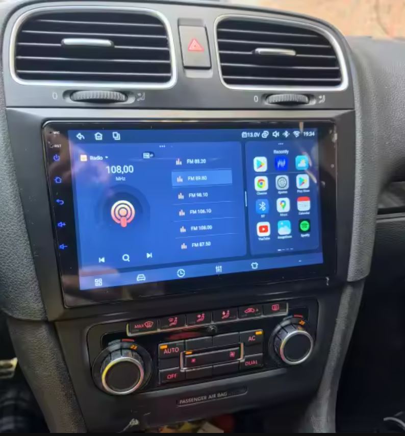 Android-Radio im VW Golf 6 eingebaut, echtes Foto, Berlin