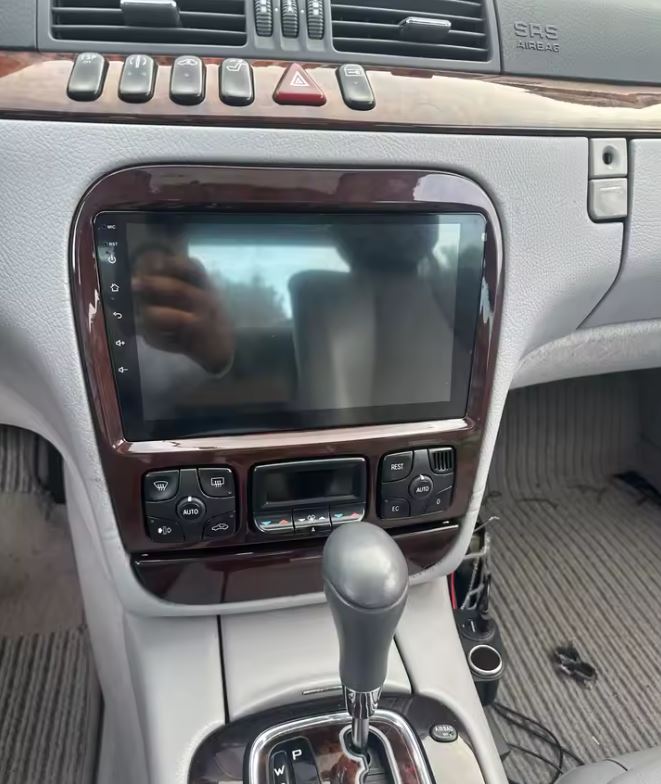 Android Radio im Mercedes S-Klasse W220 eingebaut, echtes Foto, Berlin
