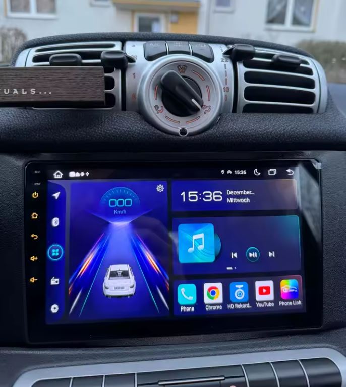 Android Radio im Smart Fortwo 451 eingebaut, echtes Foto, Berlin