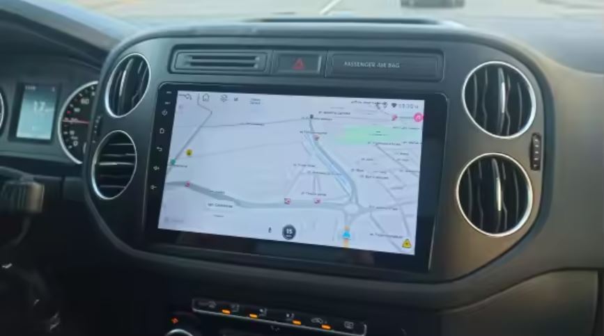 Android-Radio mit Navigation im VW Tiguan eingebaut, echtes Foto, Berlin